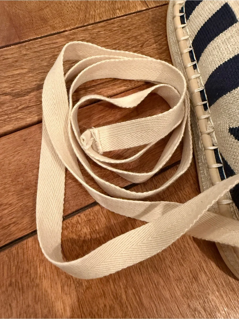EUC Rothy’s The Espadrille Sailor Stripes | 10 | Removable Ankle Ties | Navy
